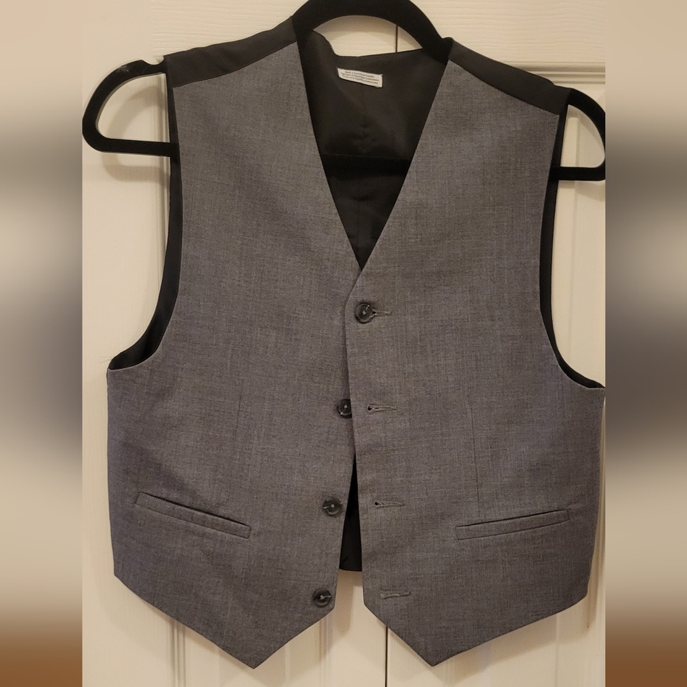 Calvin Klein Big Boys Slim Fit Stretch Suit Vest L/G 14/16 - Gray